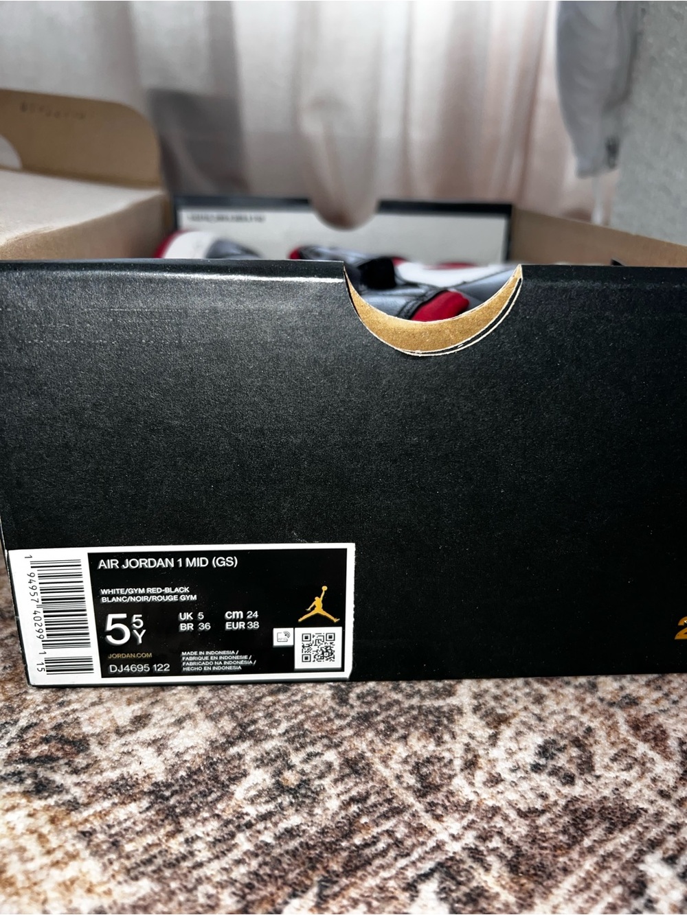 Nike Air Jordan 1 Mid GS Black White Red - Picture 4 of 5